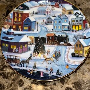 Franklin Mint Hometown Christmas by Steven Klein Fine Porcelain Plate HF6714